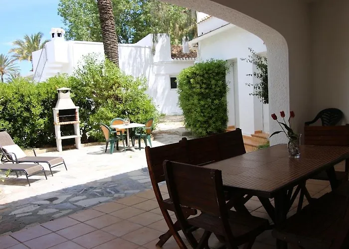 La Palmera By Homevillas360 Hotel 4*